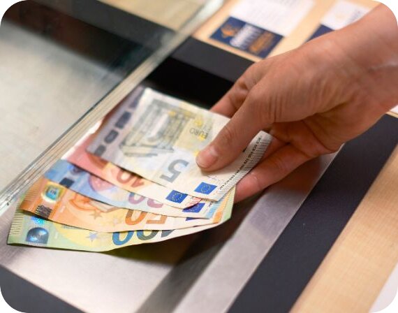 Kedvező pénzváltás: folyamatosan frissülő euró árfolyam | © Correct Change